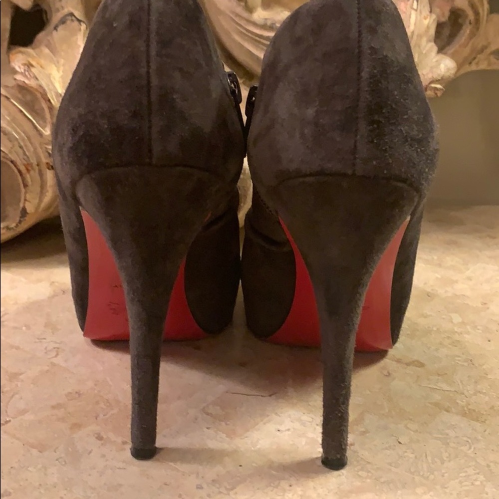 Beautiful Christian Louboutin Manchon twist bootie - Picture 4 of 7